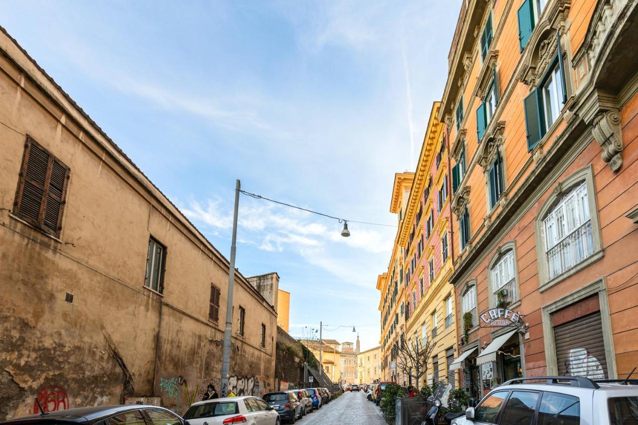 Rome As You Feel - Cozy Apartments In San Giovanni Luaran gambar