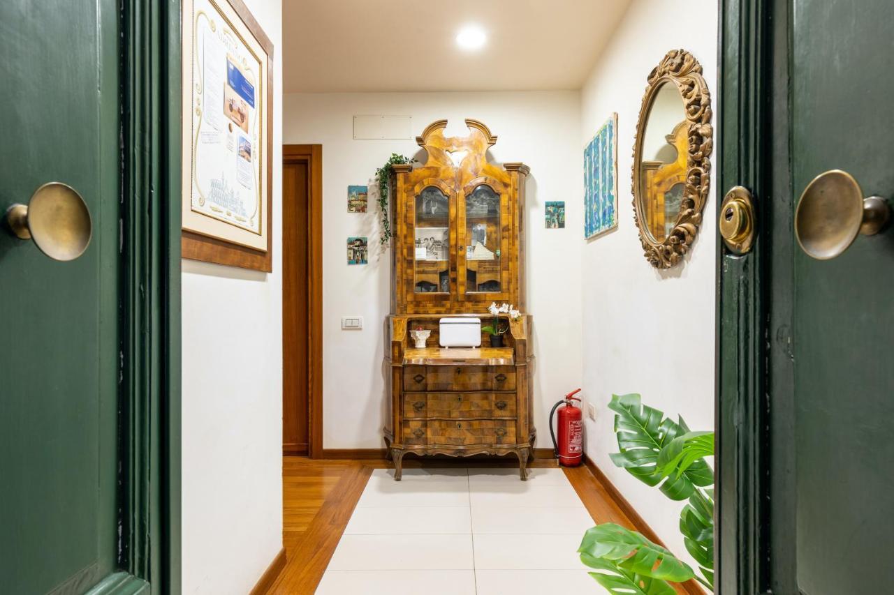Rome As You Feel - Cozy Apartments In San Giovanni Luaran gambar